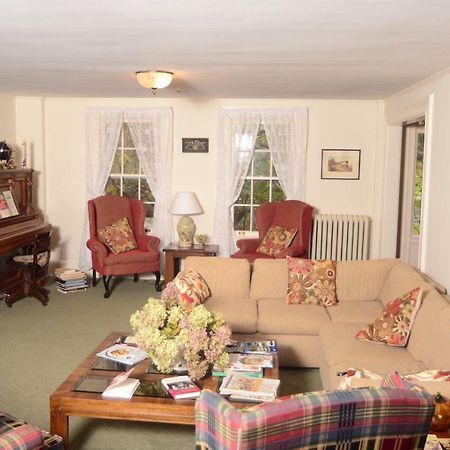 Windflower Inn Great Barrington Buitenkant foto