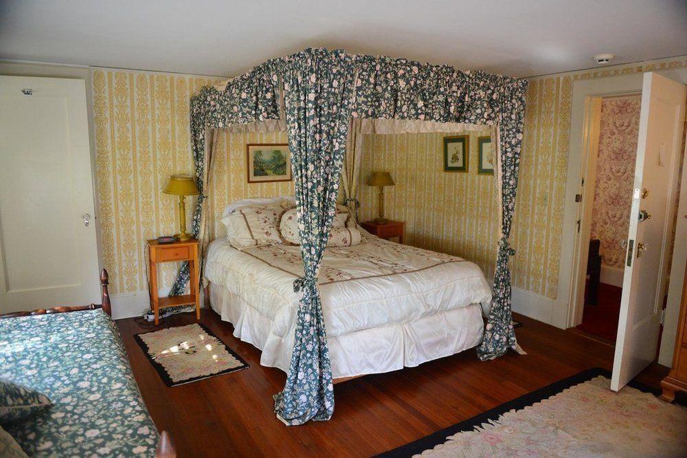 Windflower Inn Great Barrington Buitenkant foto
